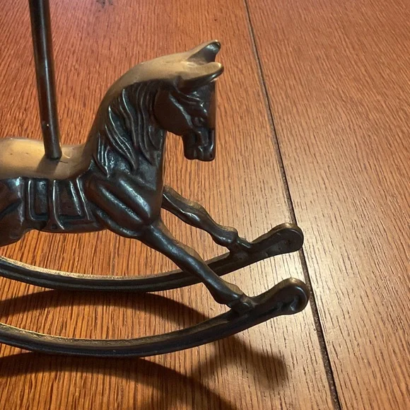Rocking Horse Candle Holder Brass - Picture 3 of 9